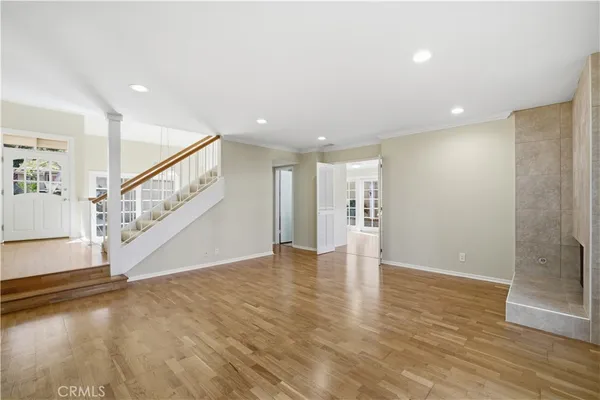 $5,900 | 508 Ventaja, Newport Beach, CA 92660