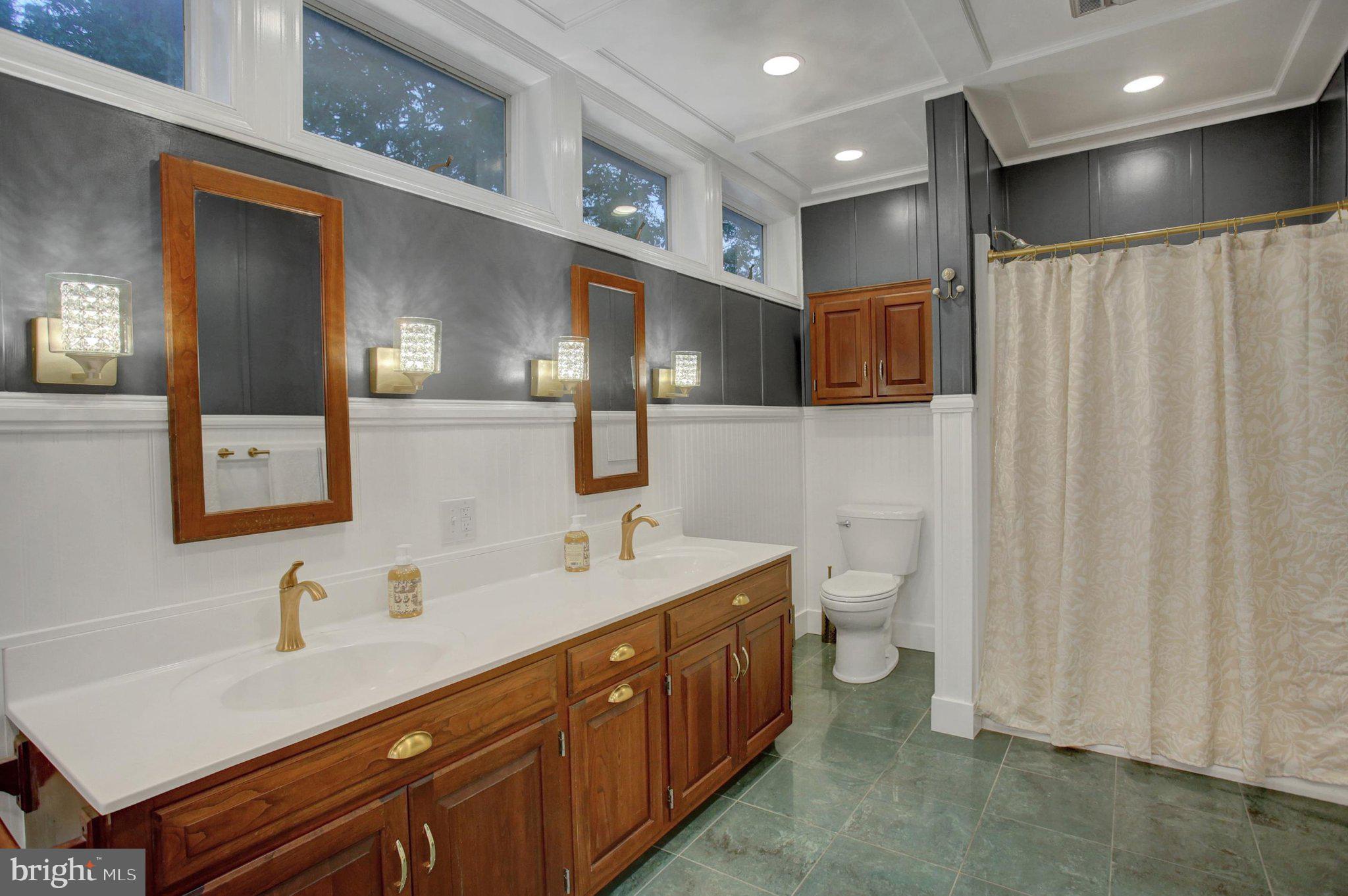 13253 Old Mill Road Waynesboro, PA 17268 - Photo 40 of 90 Primary Bath