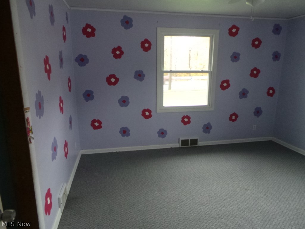 1050 South Green Road Cleveland, OH 44121 - Photo 6 of 10 Gallery Image 6