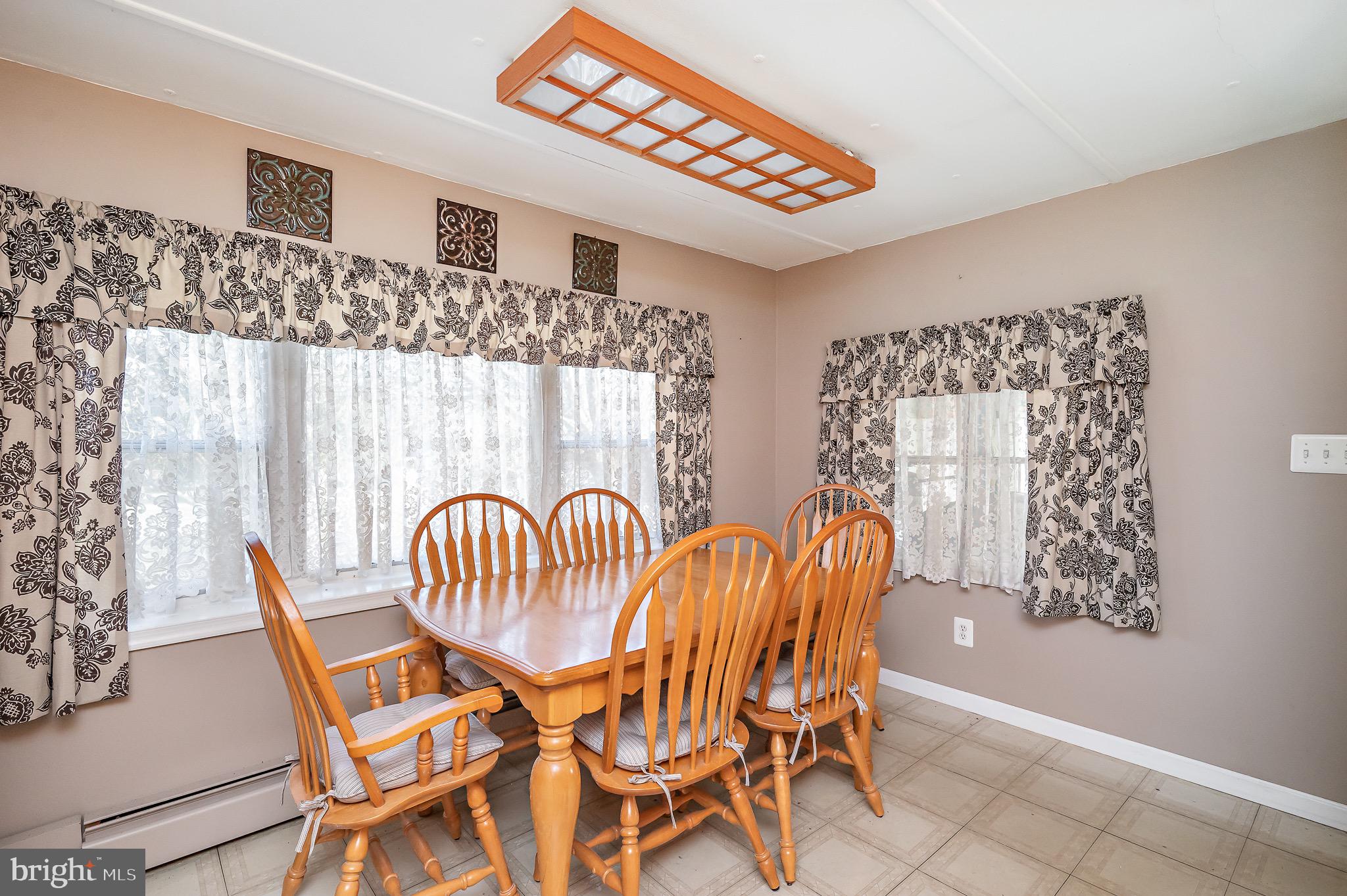 1516 Singer Road Joppa, MD 21085 - Photo 40 of 89 MOBILE HOME DINING ROOM
