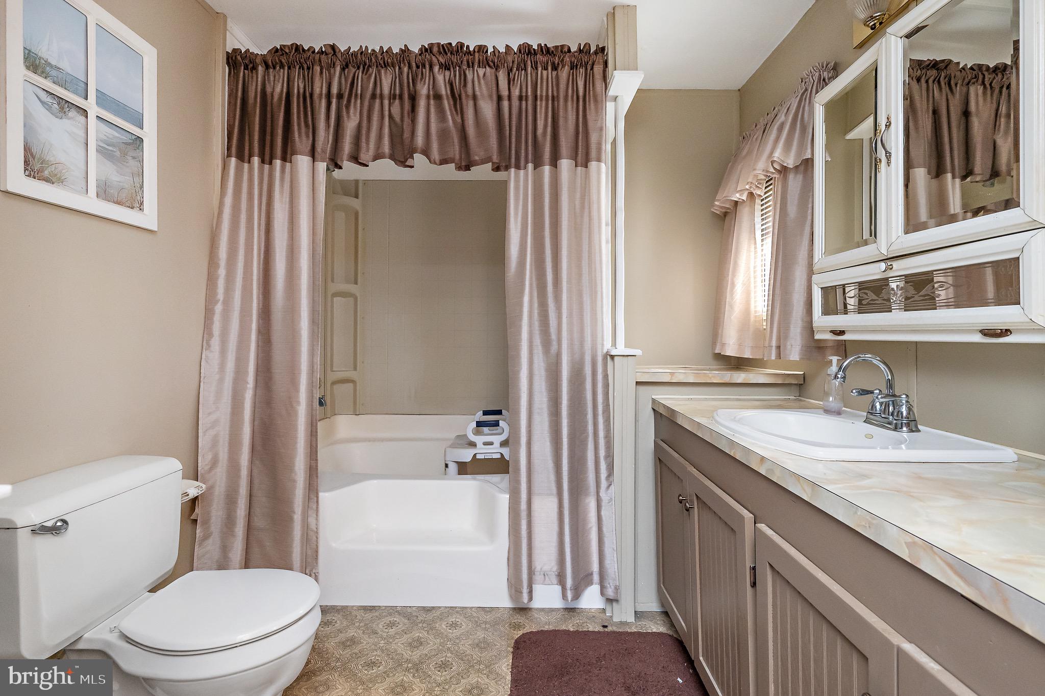 1516 Singer Road Joppa, MD 21085 - Photo 50 of 89 MOBILE HOME BATHROOM