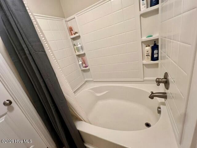 360 Connor Circle Evans, GA 30809 - Photo 15 of 30 Large tub in owners bath