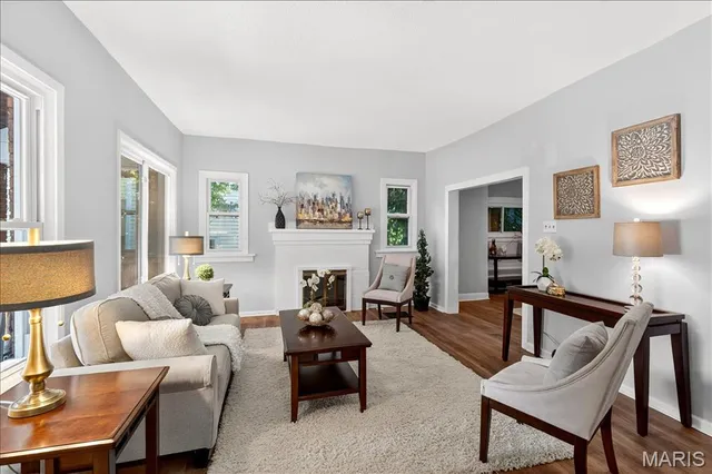 $300,000 | 619 North Bompart Avenue, St. Louis, MO 63119