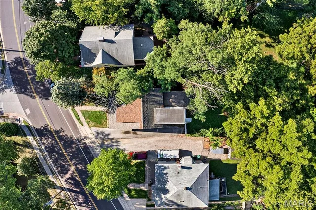 $300,000 | 619 North Bompart Avenue, St. Louis, MO 63119