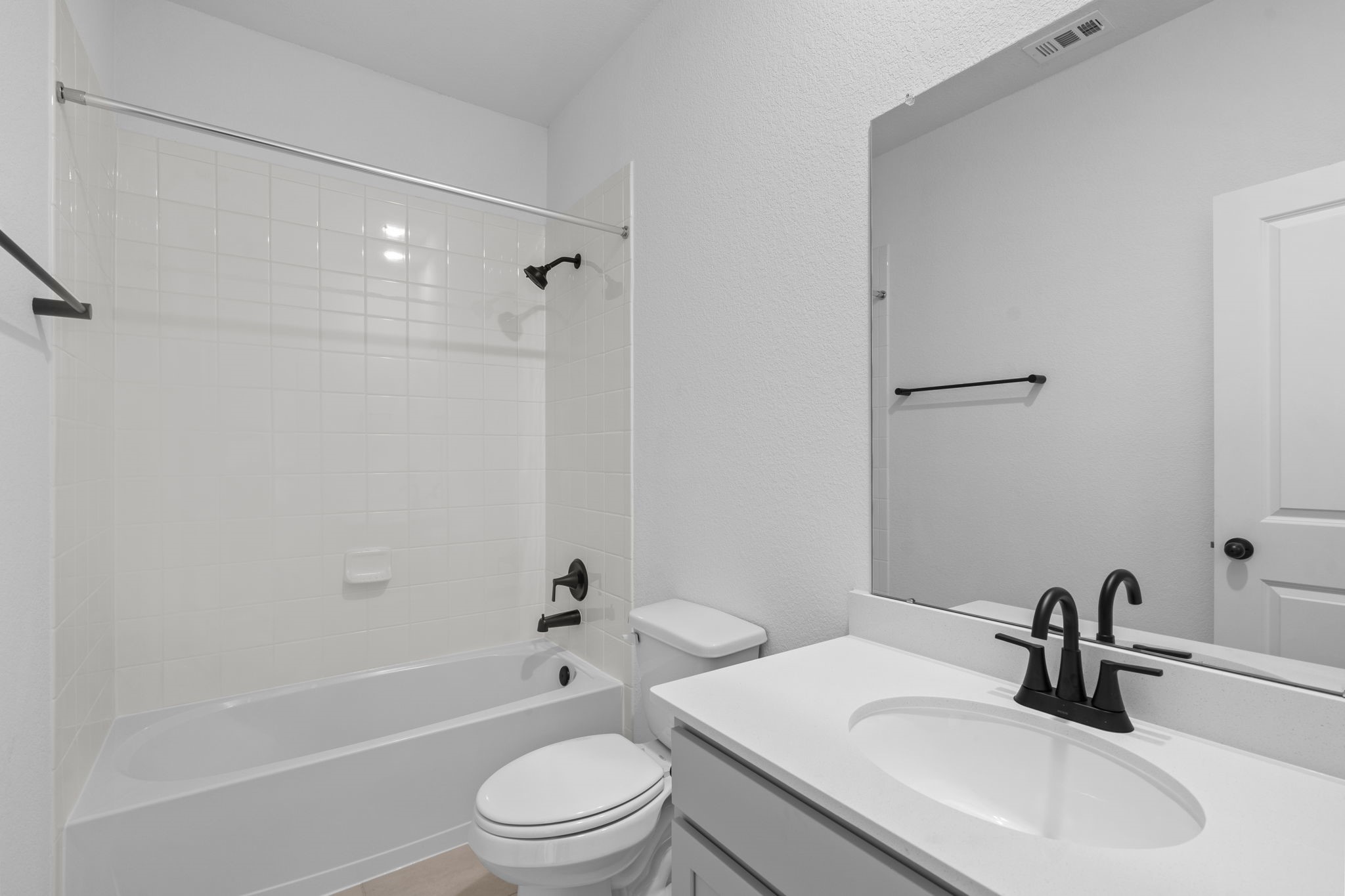 7811 Topaz Rdg Drive Angleton, TX 77515 - Photo 15 of 18 Representative Photo