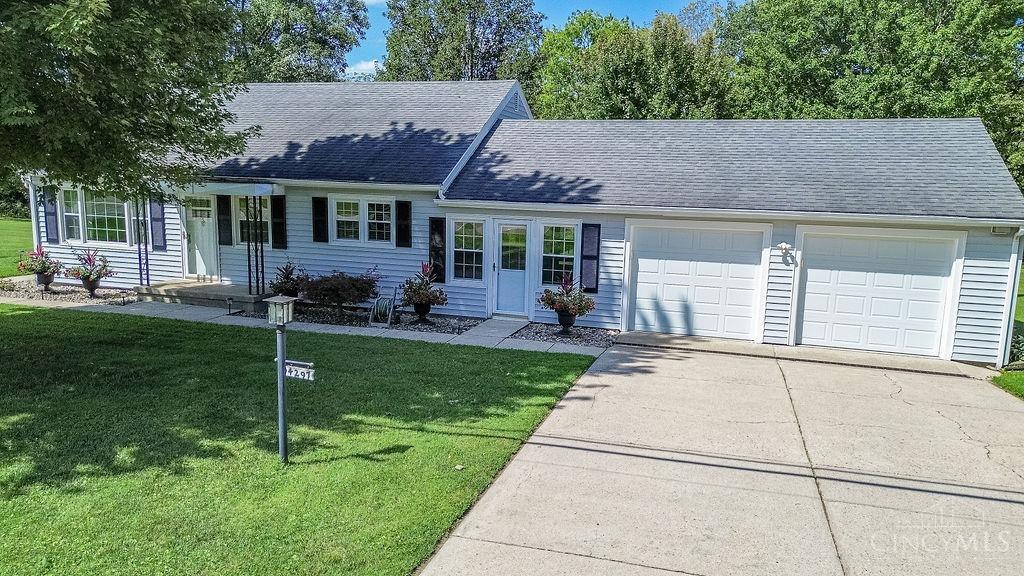 4297 Shaker Road Franklin, OH 45005 - Photo 1 of 44 Gallery Image 1