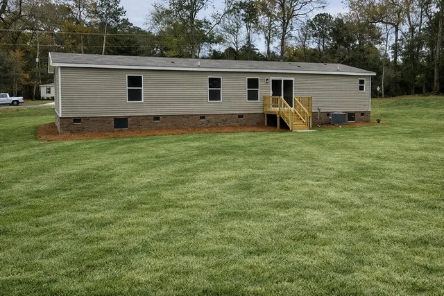 $279,500 | 105 Martin Drive, Eutawville, SC 29048