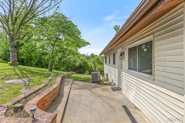 $245,000 | 2110 Devonshire Drive, Imperial, MO 63052