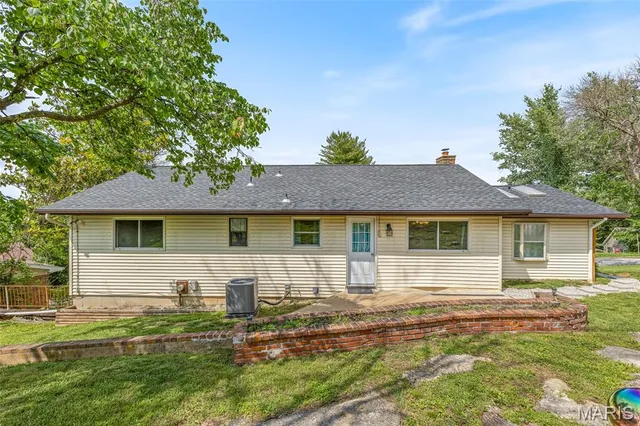 $245,000 | 2110 Devonshire Drive, Imperial, MO 63052