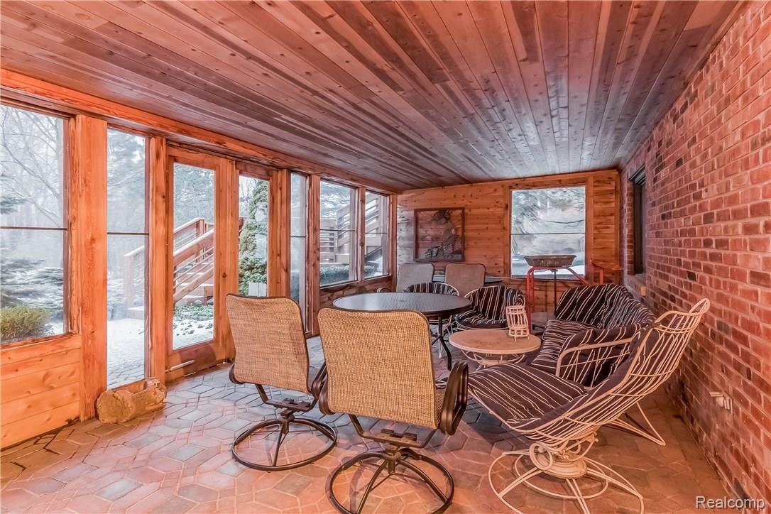 4037 Oak Tree Circle Rochester, MI 48306 - Photo 36 of 55 036-Sunroom-2337570-large.jpg