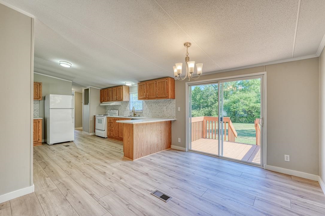 205 Springwater Drive Spartanburg, SC 29303 - Photo 8 of 35