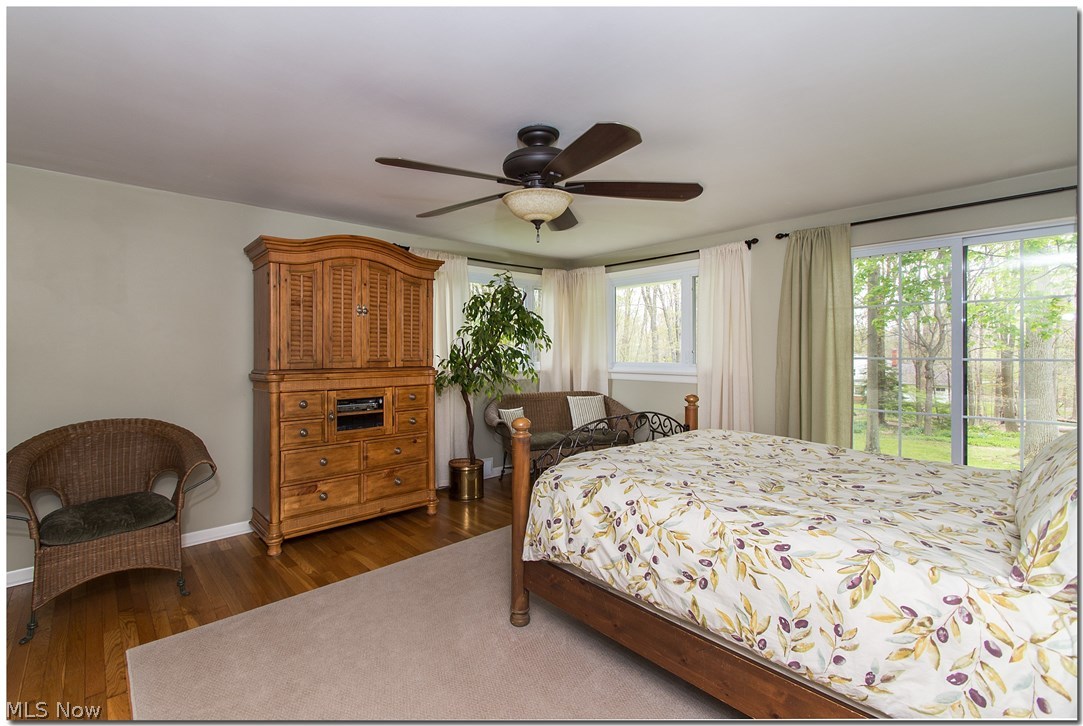 2987 Lander Road Pepper Pike, OH 44124 - Photo 14 of 33 1st Floor Master, w/hard wood floors, sliders leading to your private garden