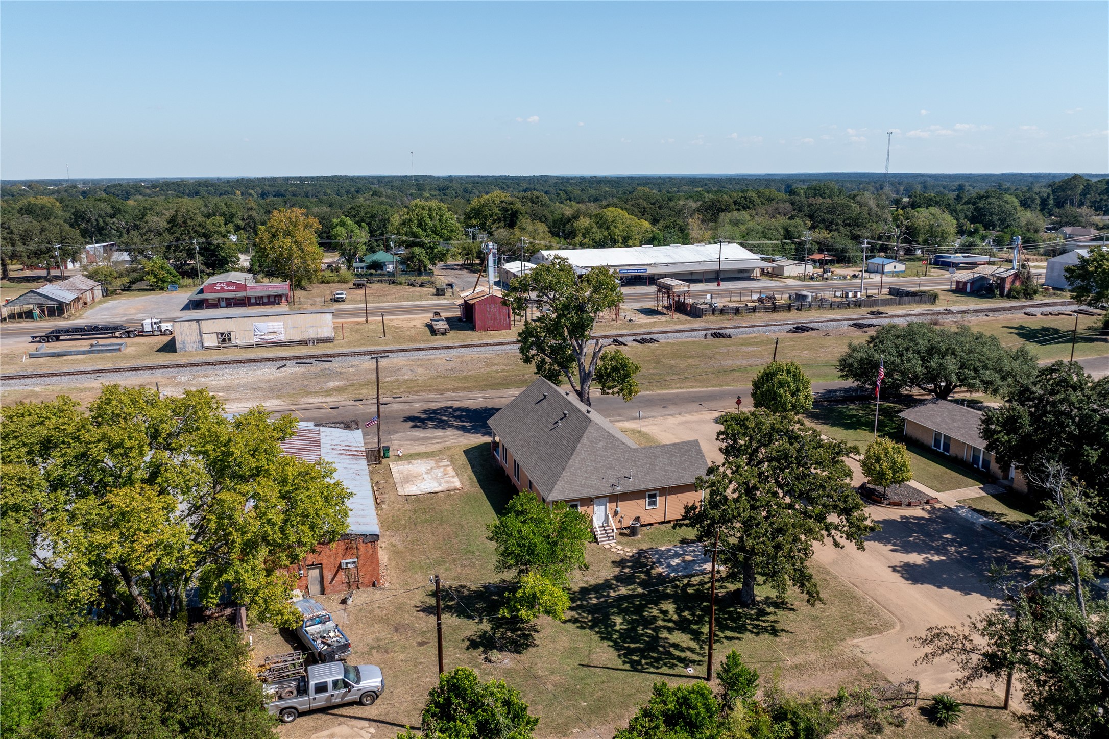 236 Main Street Grapeland, TX 75844 - Photo 26 of 31 a view of a city