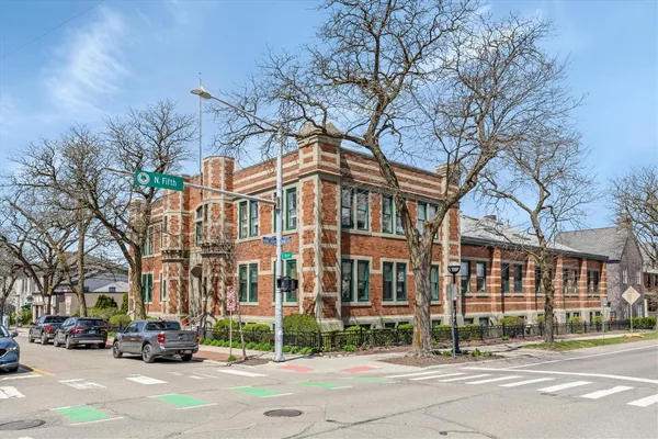 $875,000 | 223 East Ann Street, Unit 1, Ann Arbor, MI 48104