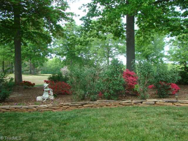 351 Pinewood Road Asheboro, NC 27205 - Photo 16 of 16 Landscaping.