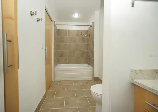 a bathroom with a toilet