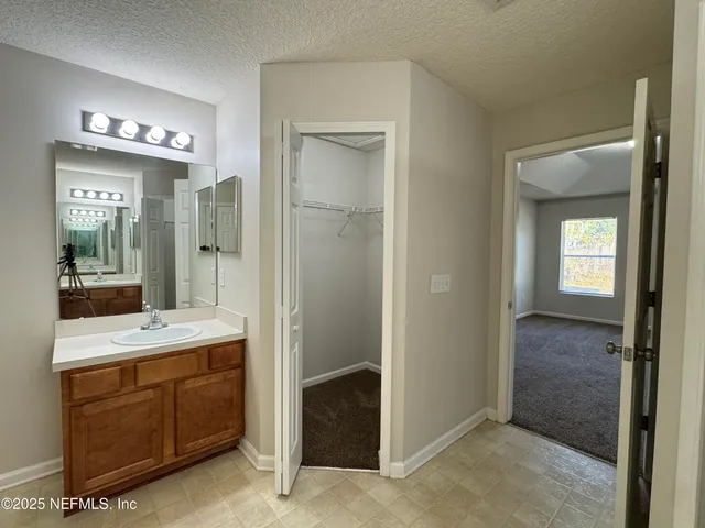 $1,725 | 11273 Silver Key Drive, Jacksonville, FL 32218