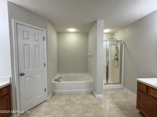 $1,725 | 11273 Silver Key Drive, Jacksonville, FL 32218