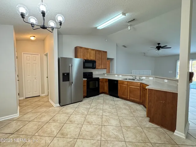 $1,725 | 11273 Silver Key Drive, Jacksonville, FL 32218