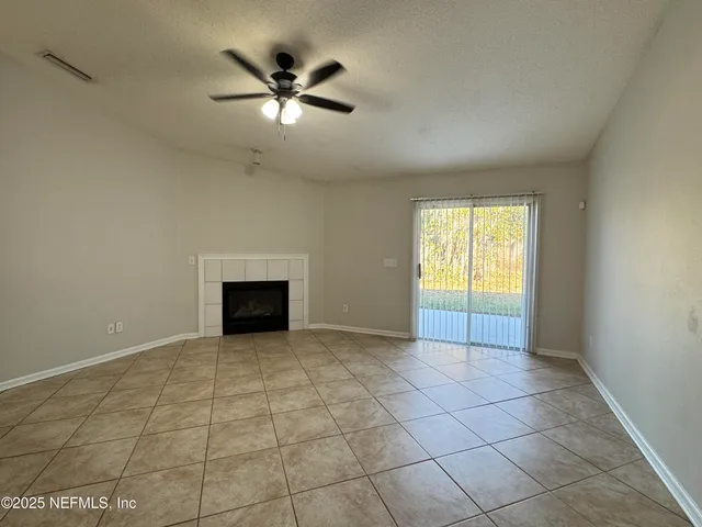 $1,725 | 11273 Silver Key Drive, Jacksonville, FL 32218