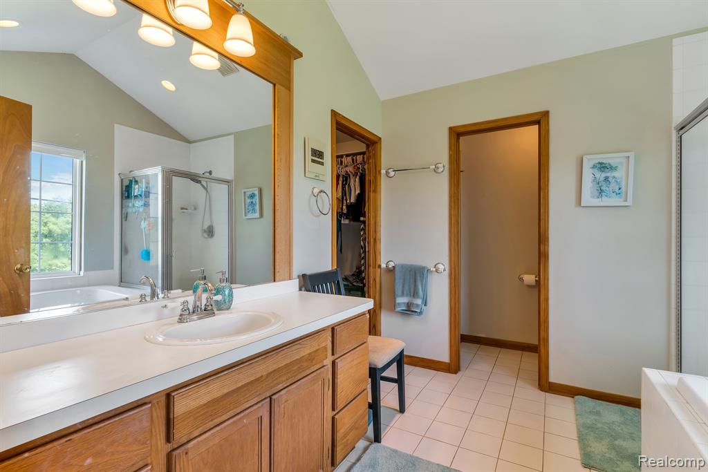 5389 Bentley Lake Road Howell, MI 48843 - Photo 25 of 48