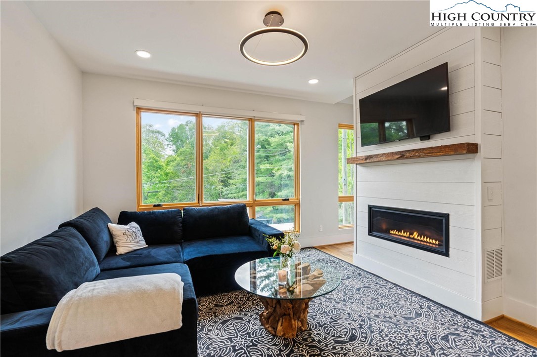 276 Junaluska Road Boone, NC 28607 - Photo 8 of 45 Gallery Image 8