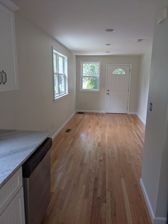 72 Fairhaven Road, Unit 72 Mattapoisett, MA 02739 - Photo 10 of 23 Gallery Image 10