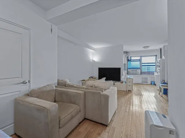 $265,000 | 99-05 63rd Drive, Unit 7R | Rego Park