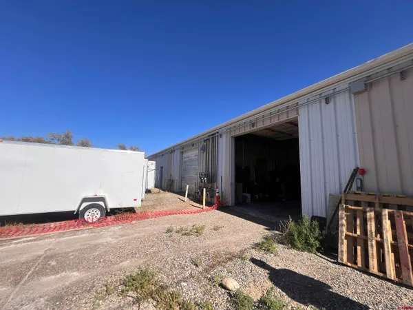 a view of parking area