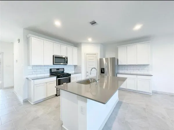 $2,690 | 28938 Yulee Mill Drive, Katy, TX 77494