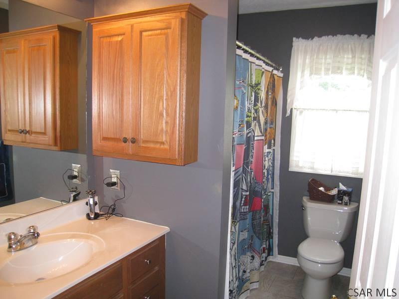 1607 Rodgers Avenue Cresson, PA 16630 - Photo 14 of 34