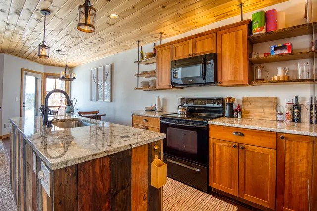 $695,000 | 39 Sunset Lane, Unit B, Rangeley, ME 04970