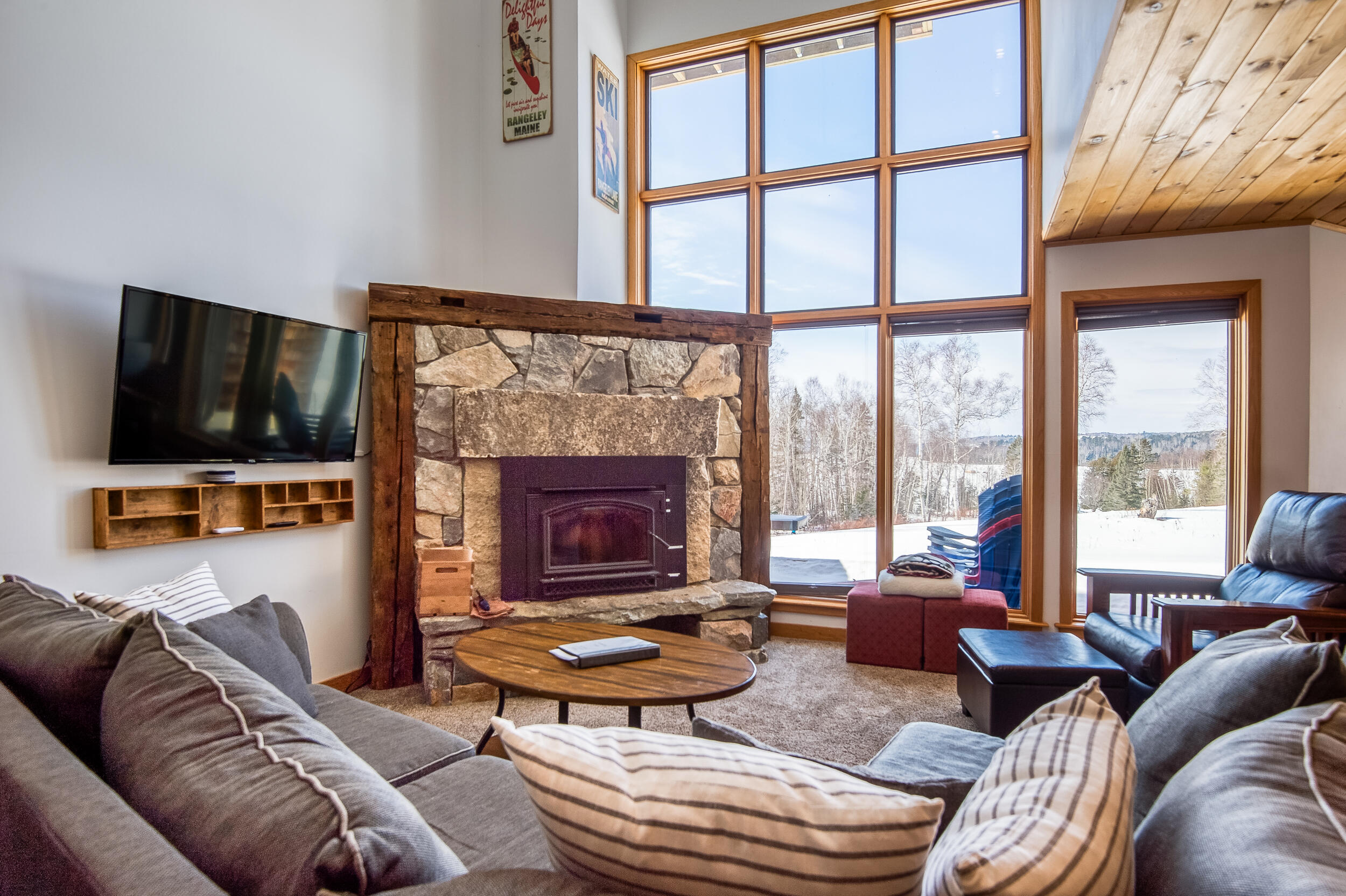 39 Sunset Lane, Unit B Rangeley, ME 04970 - Photo 9 of 34 _JRV6730_HDR