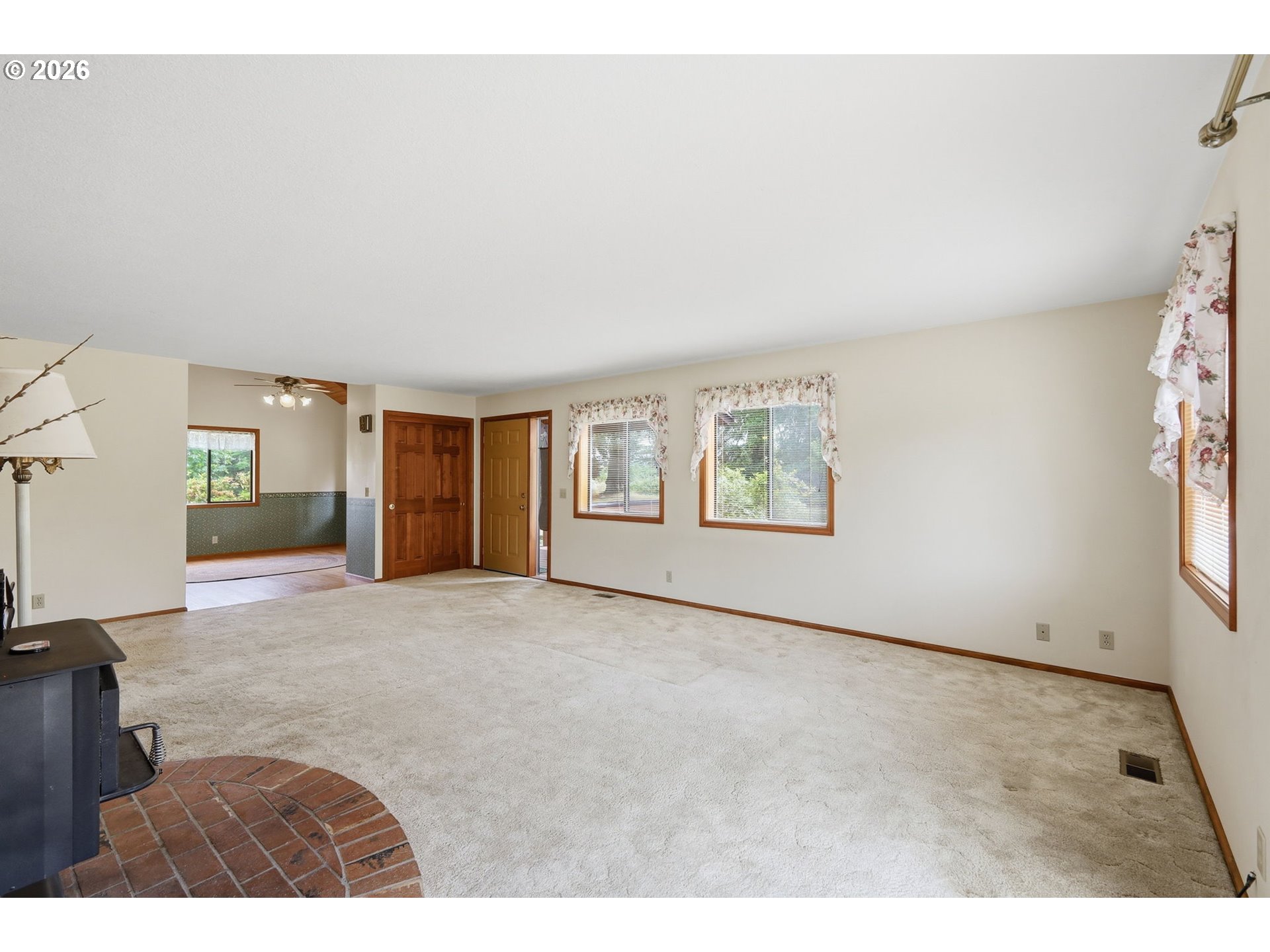 83540 Sher Khan Road Creswell, OR 97426 - Photo 4 of 48