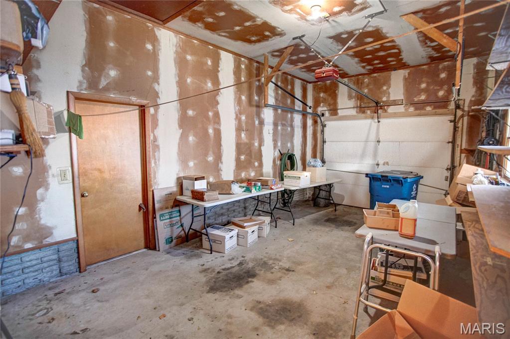 415 3rd Street Carrollton, IL 62016 - Photo 34 of 49