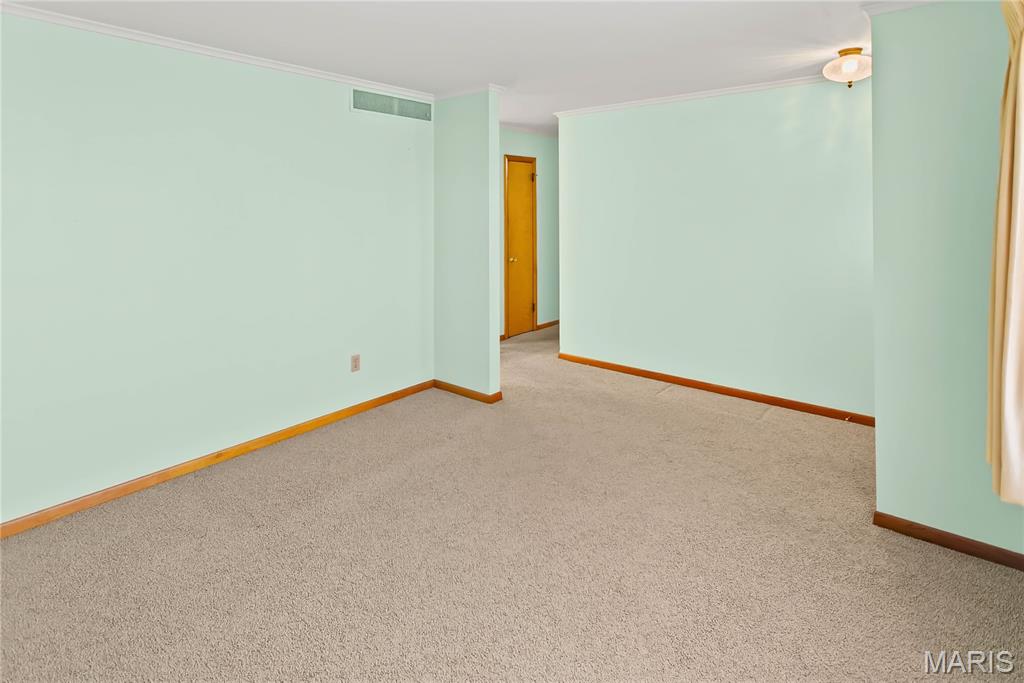 415 3rd Street Carrollton, IL 62016 - Photo 8 of 49