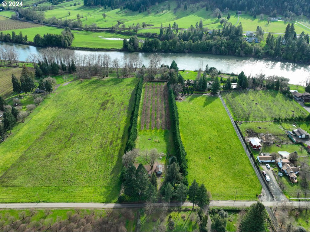 1022 Big Bend Road Roseburg, OR 97471 - Photo 22 of 32 Gallery Image 22