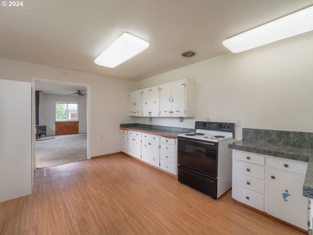 1022 Big Bend Road Roseburg, OR 97471 - Photo 7 of 32 Gallery Image 7