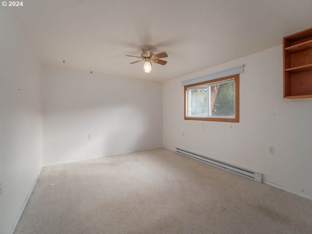 1022 Big Bend Road Roseburg, OR 97471 - Photo 8 of 32 Gallery Image 8