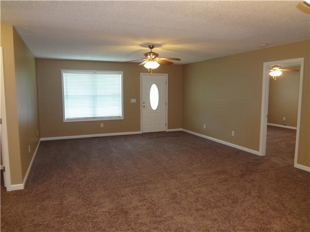 108 Timber Ridge Lane Pulaski, TN 38478 - Photo 6 of 19 Living Room