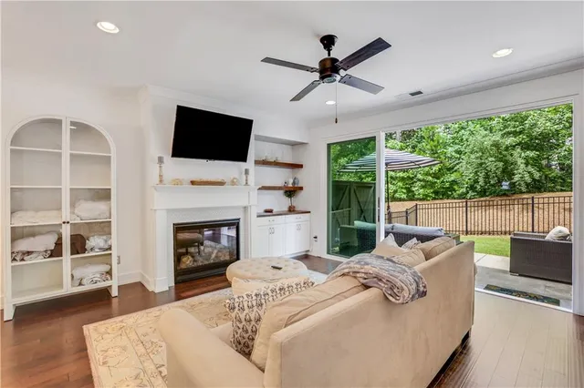 $449,900 | 146 Bellhaven Drive, Woodstock, GA 30188