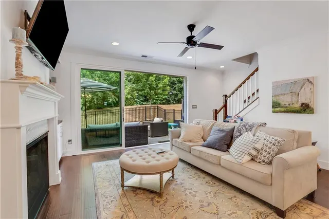 $449,900 | 146 Bellhaven Drive, Woodstock, GA 30188