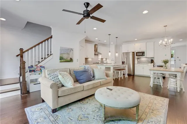 $449,900 | 146 Bellhaven Drive, Woodstock, GA 30188