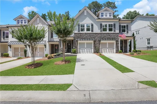 $449,900 | 146 Bellhaven Drive, Woodstock, GA 30188