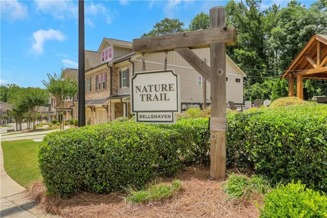 $449,900 | 146 Bellhaven Drive, Woodstock, GA 30188