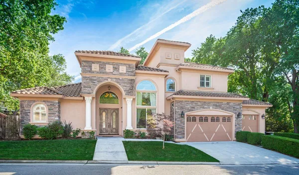 $1,050,000 | 8430 Scenic Vista Way, Fair Oaks, CA 95628