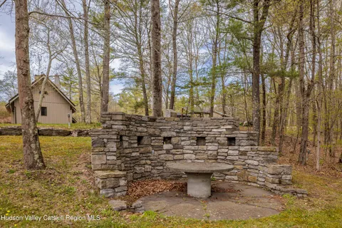 $1,195,000 | 115 Bellwood Lane, Saugerties, NY 12477