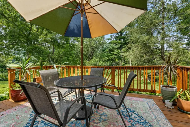 $1,050,000 | 36415 Homer Valley Lane, Winona, MN 55987