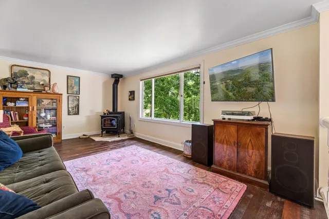 $1,050,000 | 36415 Homer Valley Lane, Winona, MN 55987