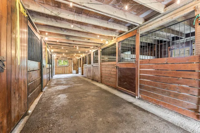 $1,050,000 | 36415 Homer Valley Lane, Winona, MN 55987